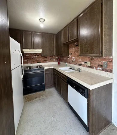 $480,000 | 462 Bluffview Road, Spring Valley, CA 91977