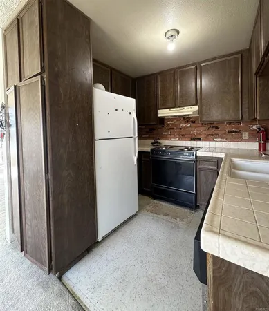 $480,000 | 462 Bluffview Road, Spring Valley, CA 91977