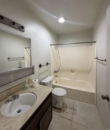 $480,000 | 462 Bluffview Road, Spring Valley, CA 91977