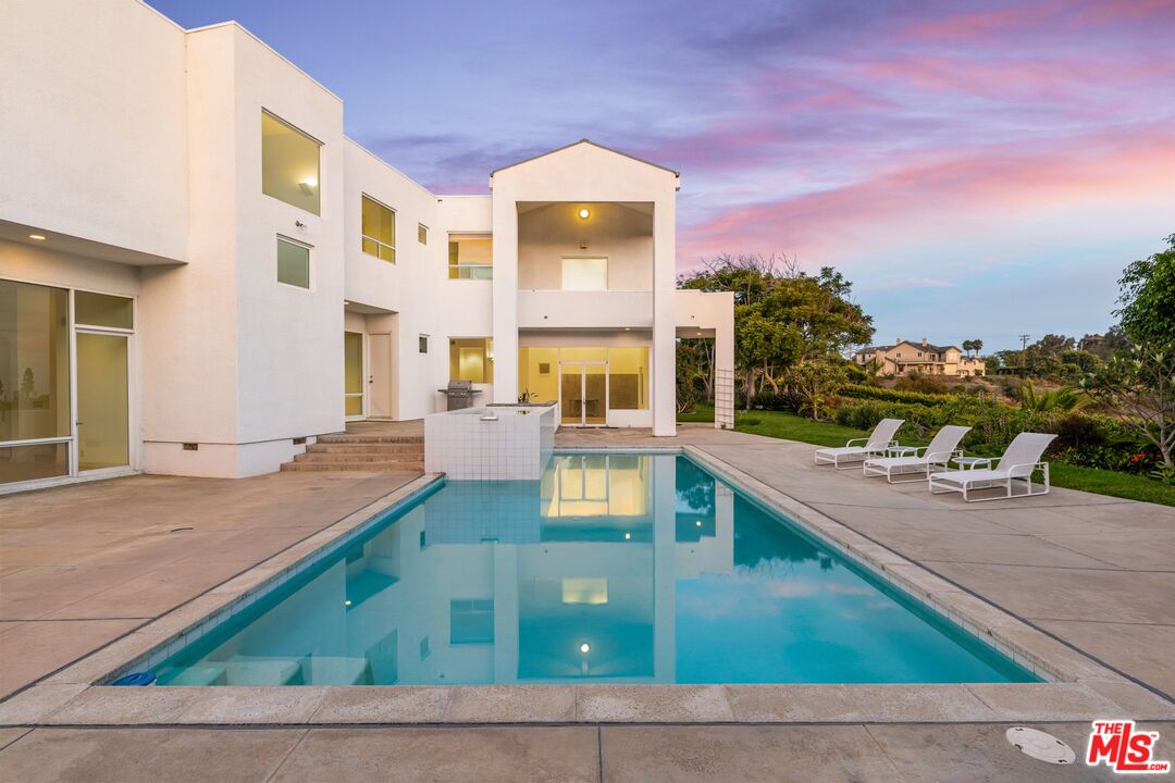 6081 Cavalleri Road Malibu, CA 90265 - Photo 3 of 52