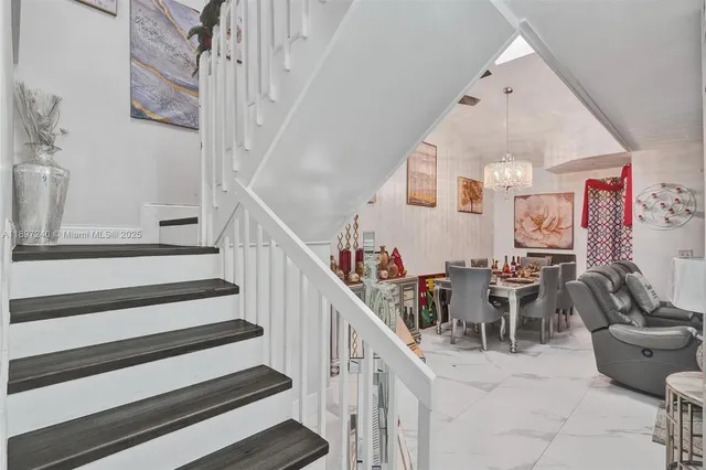 a view of entryway and hall