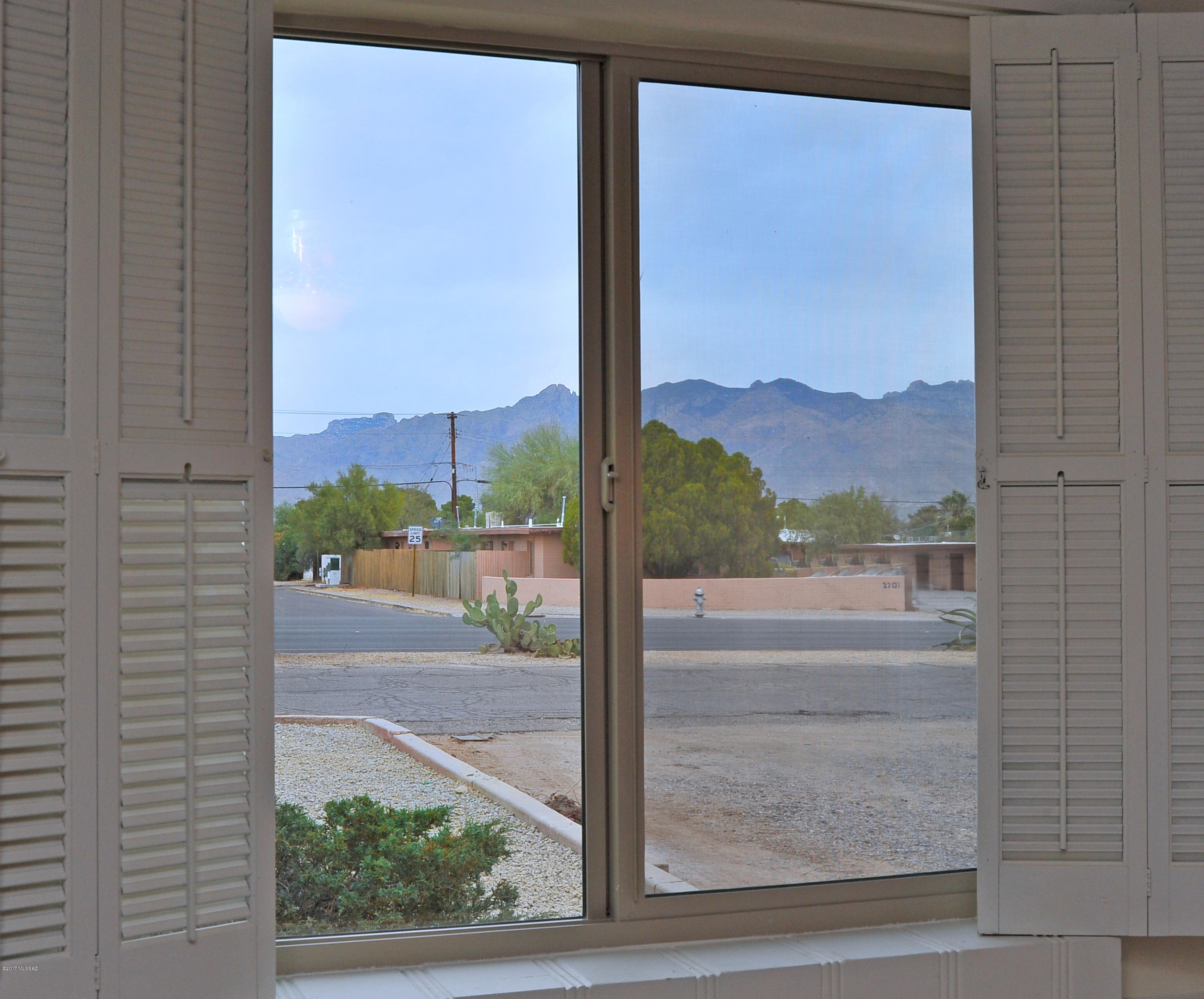 2158 East Grant Road Tucson, AZ 85719 - Photo 17 of 31