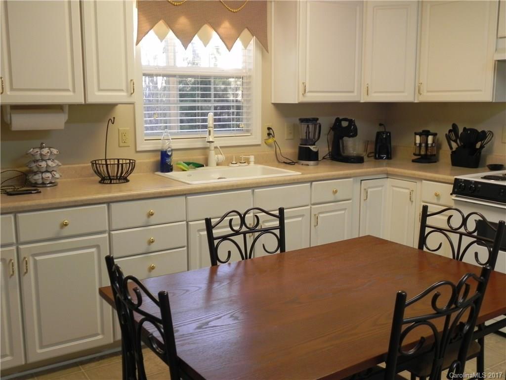 300 Whispering Ridge Farm Lane Mill Spring, NC 28756 - Photo 7 of 19