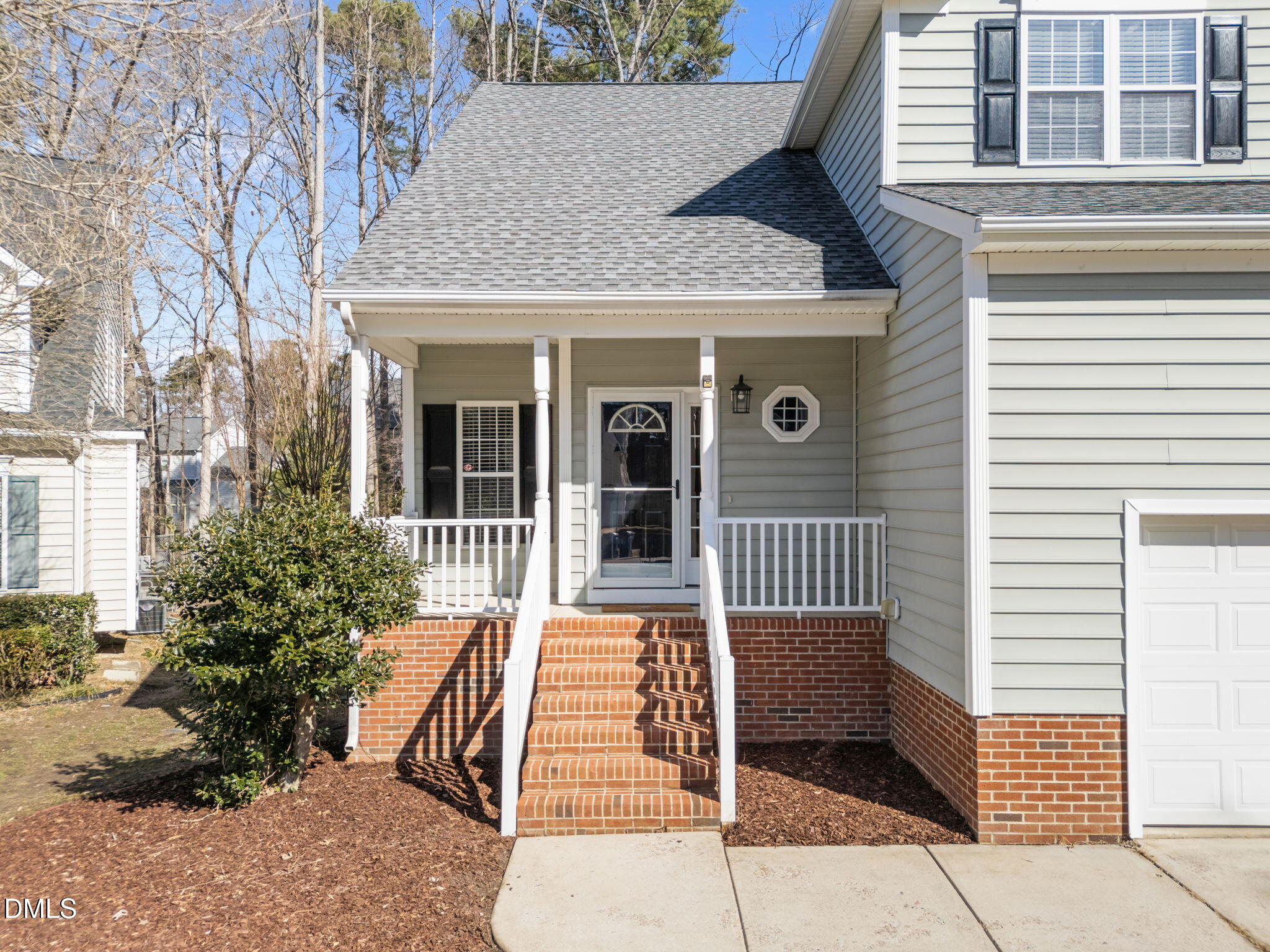 5210 Groveside Court Raleigh, NC 27613 - Photo 4 of 38