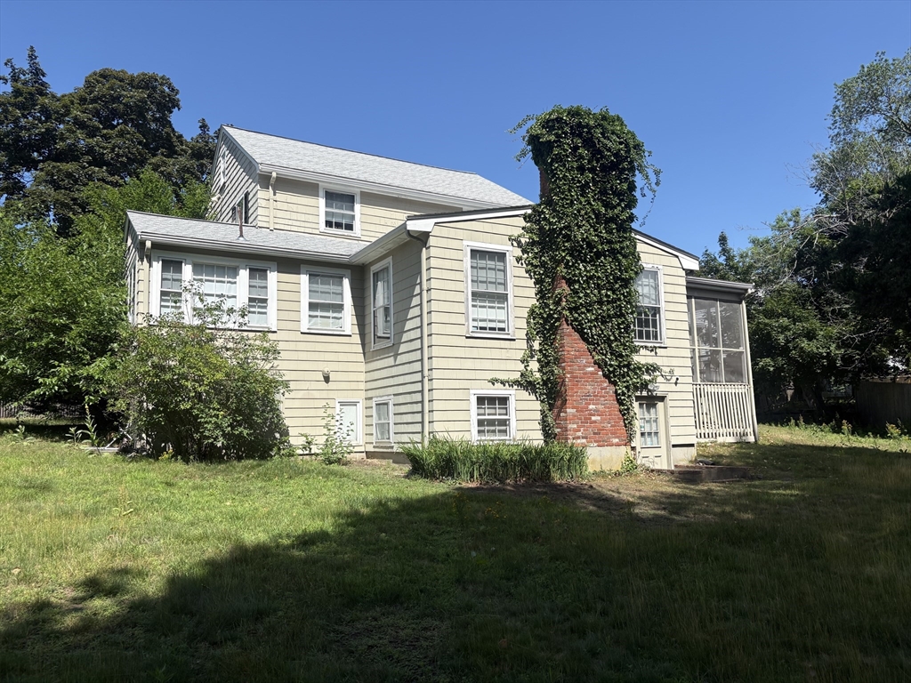 15 Berkshire Road Needham, MA 02492 - Photo 2 of 4