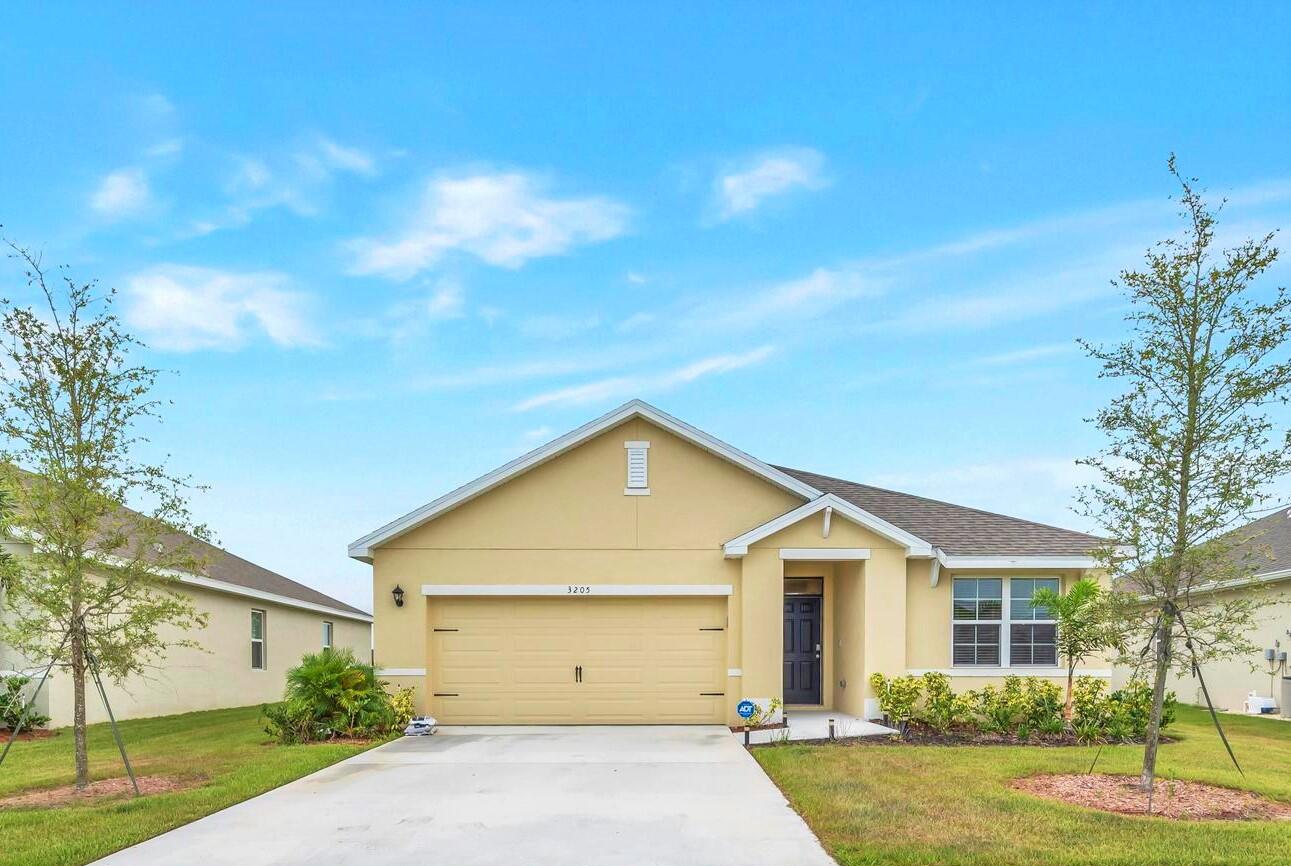 3205 Trinity Circle Fort Pierce, FL 34945 - Photo 2 of 52 249E936B-296D-4350-A000-3A6A05A6217B