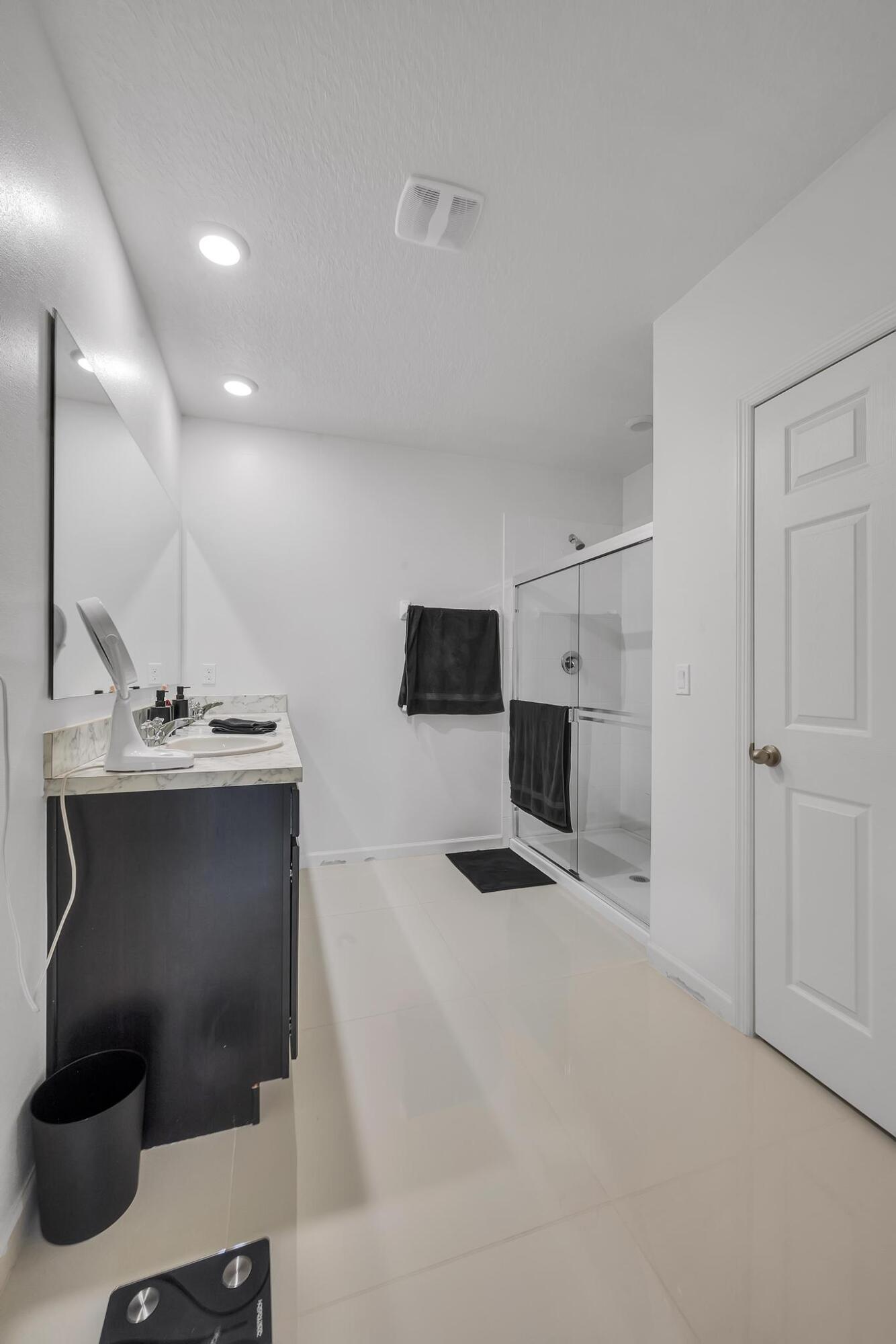 3205 Trinity Circle Fort Pierce, FL 34945 - Photo 23 of 52 669FB02D-E909-4947-81E9-E2067D6812EF