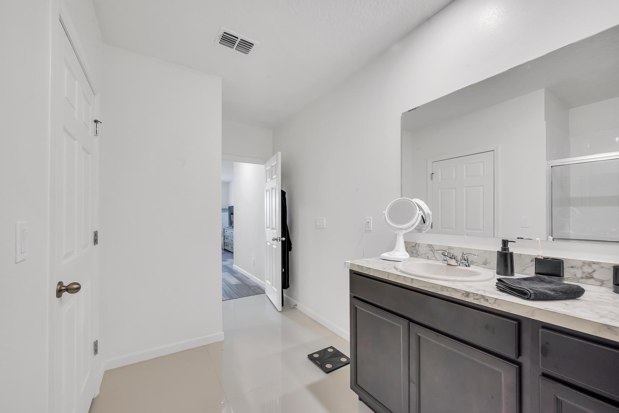 3205 Trinity Circle Fort Pierce, FL 34945 - Photo 26 of 52 B89BDD2F-30D2-4AE6-B69C-9F994770FE2F