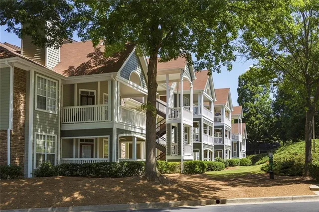 $1,553 | 9700 Medlock Crossing Parkway, Unit 1812, Johns Creek, GA 30022