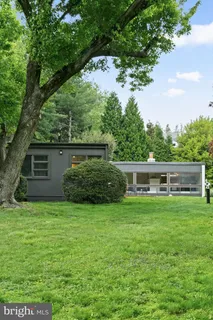 $799,900 | 418 Randall Road, Wyncote, PA 19095