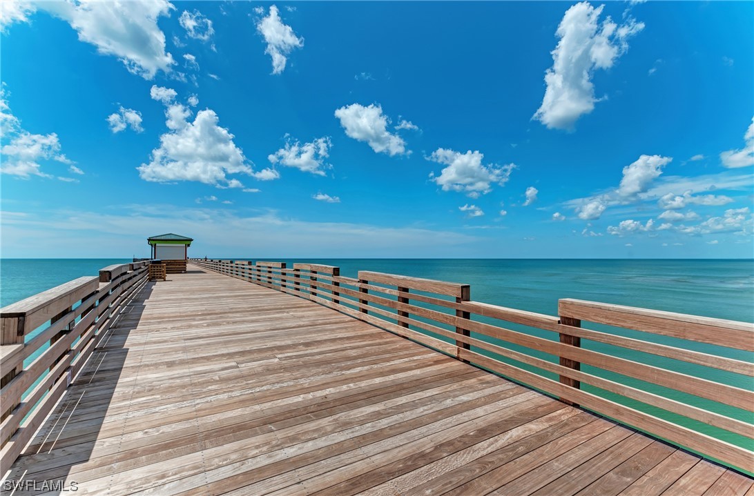 451010084 Terrapin Road Venice, FL 34293 - Photo 6 of 14 a view of a balcony with an outdoor space