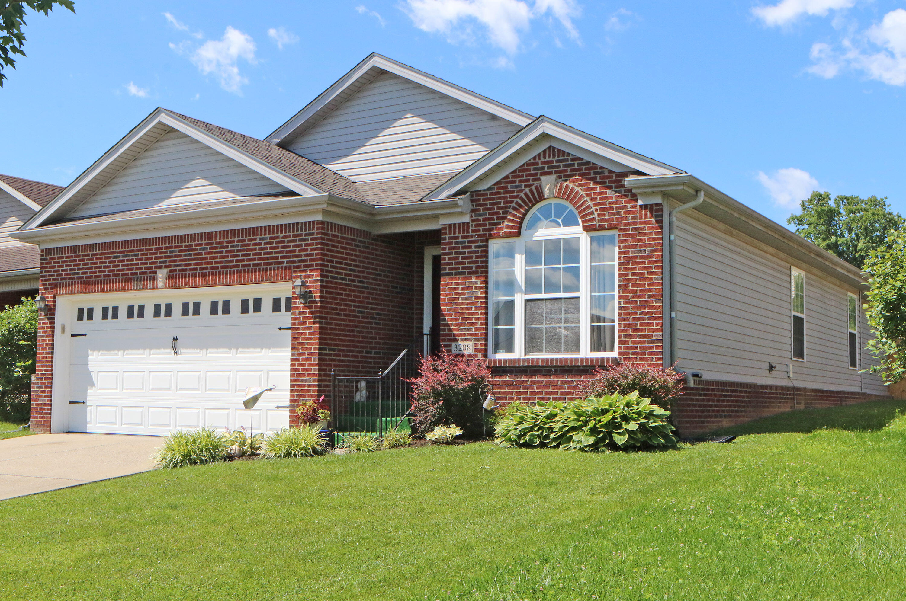 3208 Toll Gate Road Lexington, KY 40509 - Photo 1 of 24 3