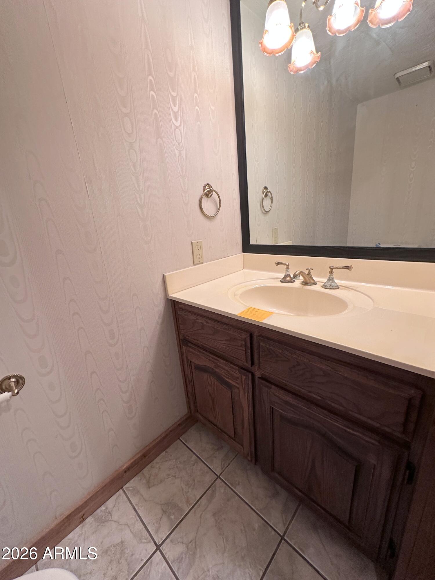 943 East Kortsen Road, Unit 23 Casa Grande, AZ 85122 - Photo 7 of 90 Half Bath in entry