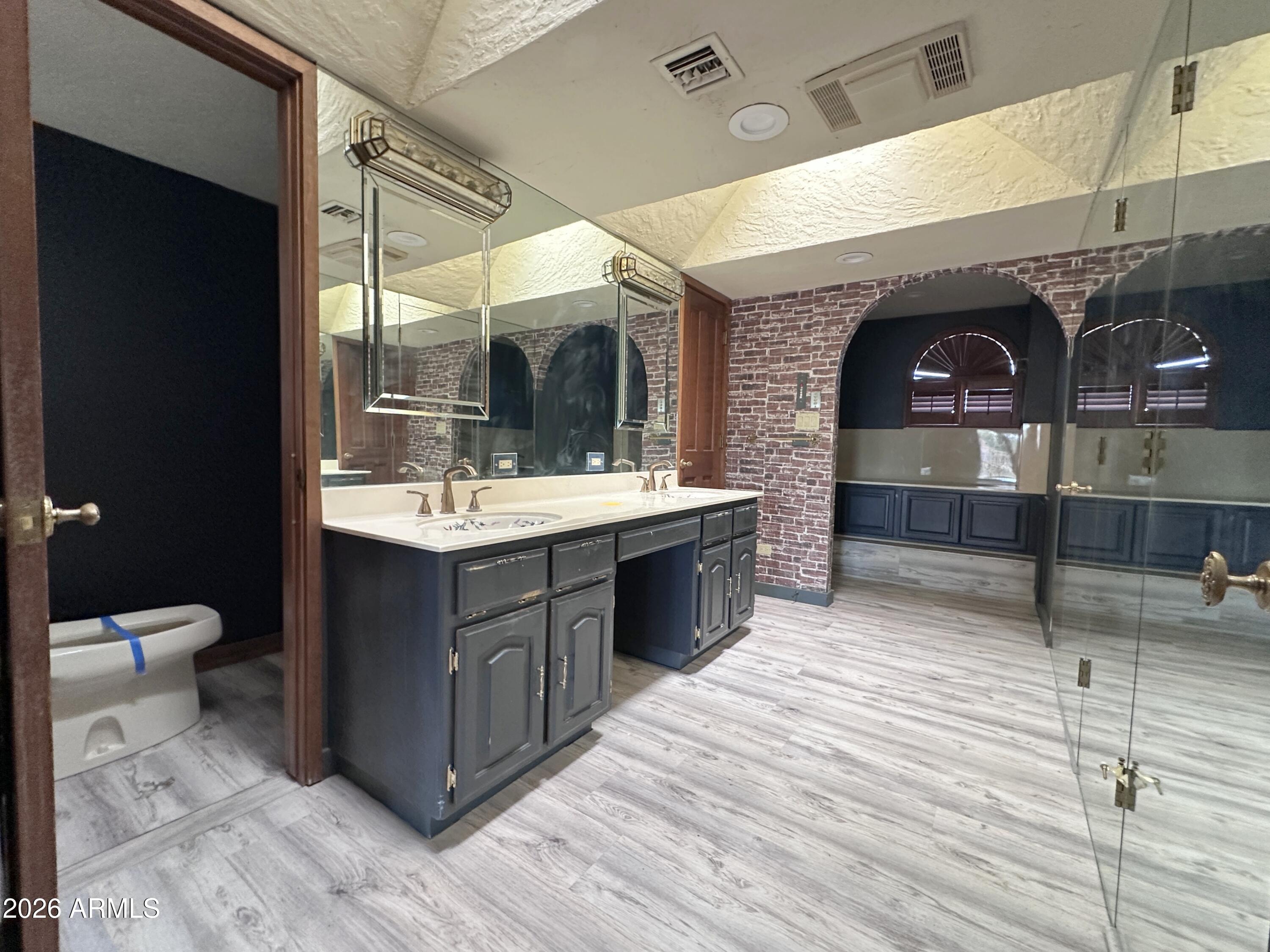 943 East Kortsen Road, Unit 23 Casa Grande, AZ 85122 - Photo 72 of 90 Primary Bathroom