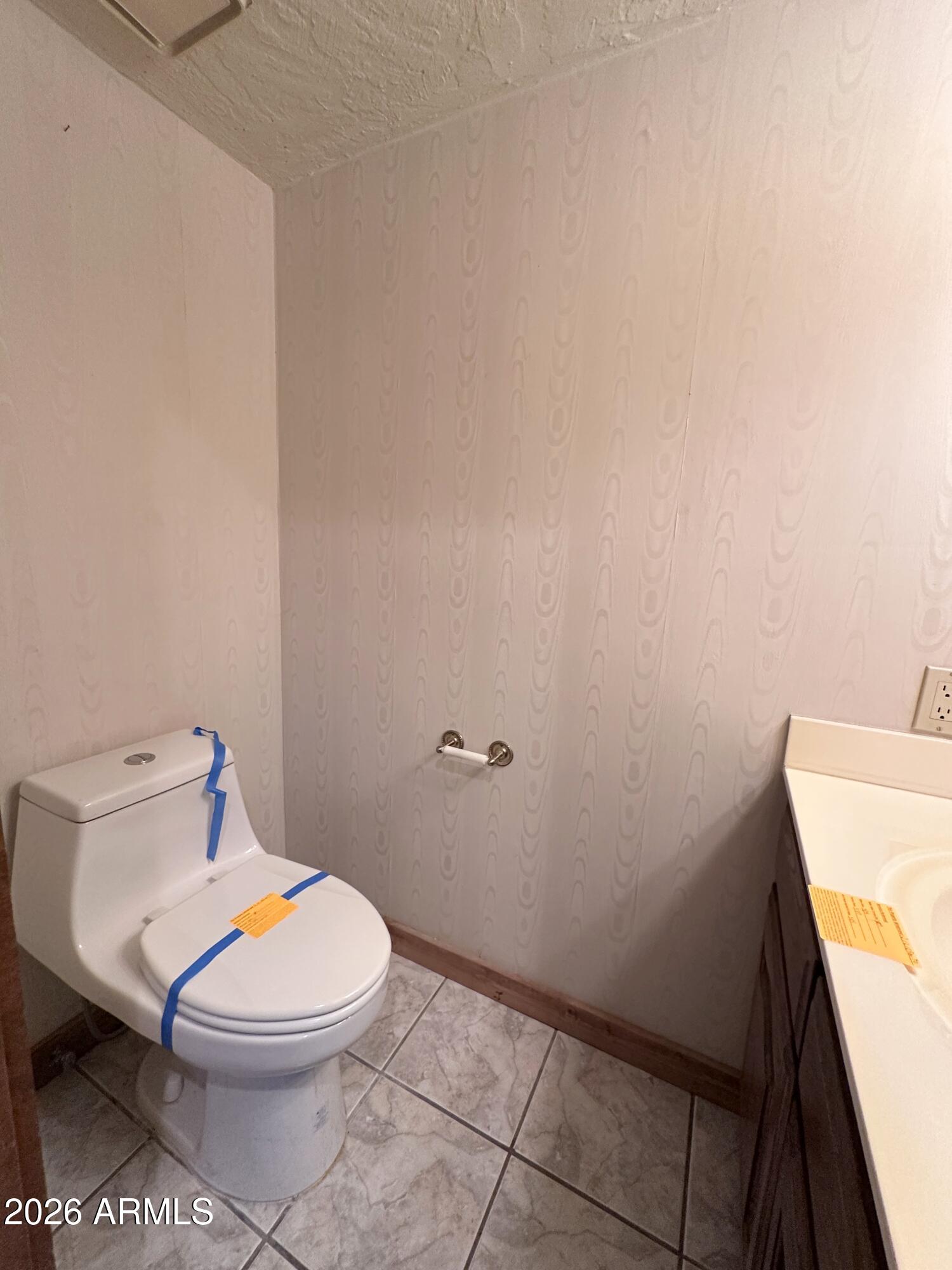 943 East Kortsen Road, Unit 23 Casa Grande, AZ 85122 - Photo 6 of 90 Half Bath in entry