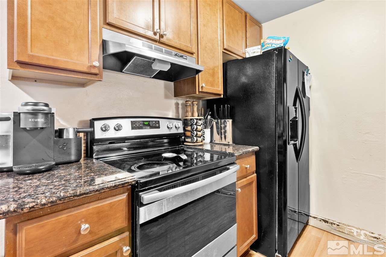 5060 Neil Road, Unit 4 Reno, NV 89502 - Photo 12 of 24 Photo 12