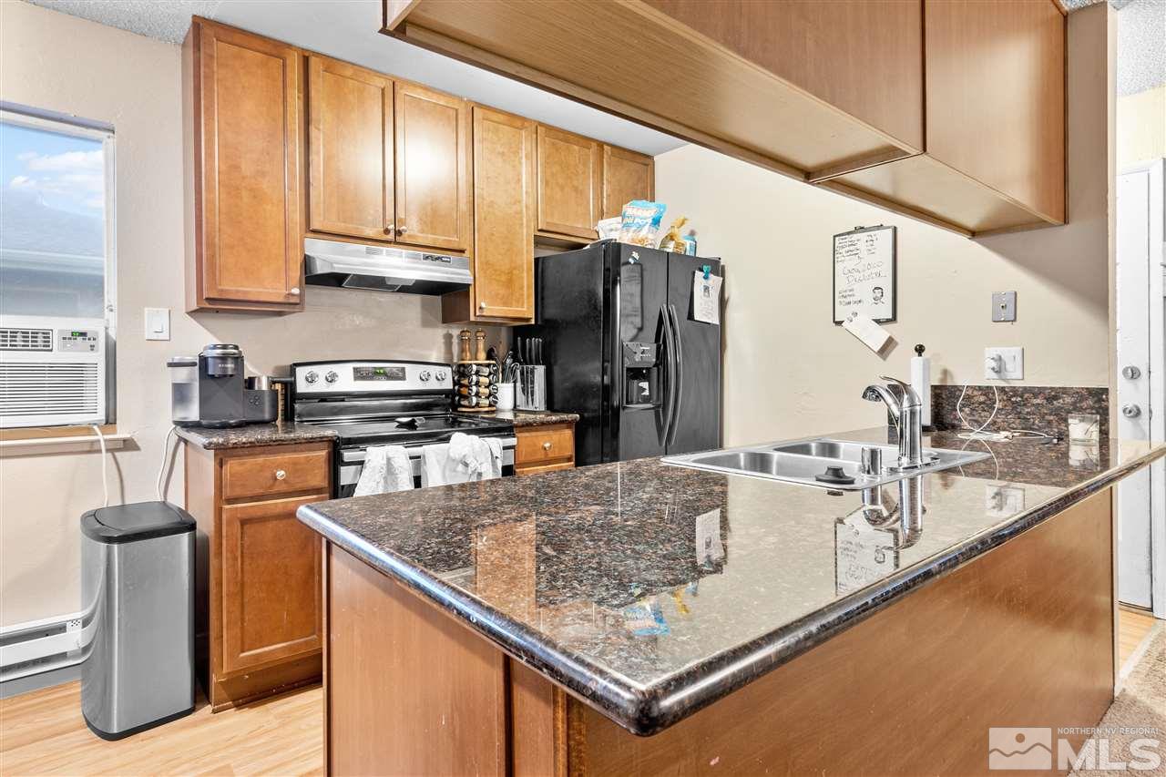 5060 Neil Road, Unit 4 Reno, NV 89502 - Photo 9 of 24 Photo 9