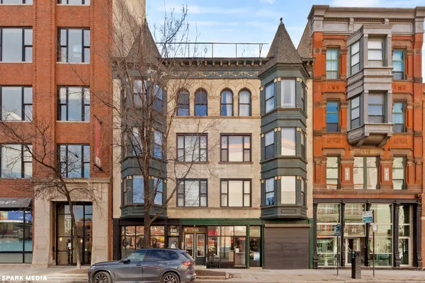 $6,500 | 353 West Chicago Avenue, Unit 4E, Chicago, IL 60654