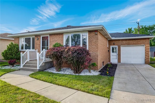 $264,900 | 196 Barnabas Drive, Cheektowaga, NY 14043