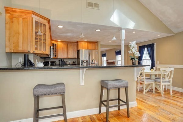 51 MacArthur Road Natick, MA 01760 - Photo 10 of 32 Gallery Image 10