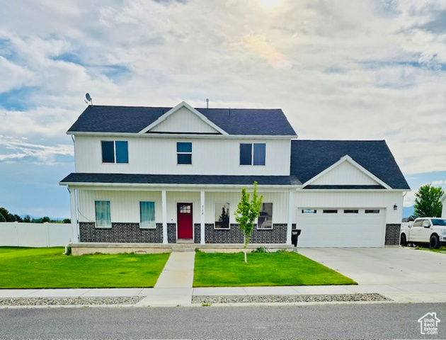 718 700 East Preston, ID 83263 - Photo 43 of 45 Custom home, excellent layout, spacious floor plan with nice sized rooms.