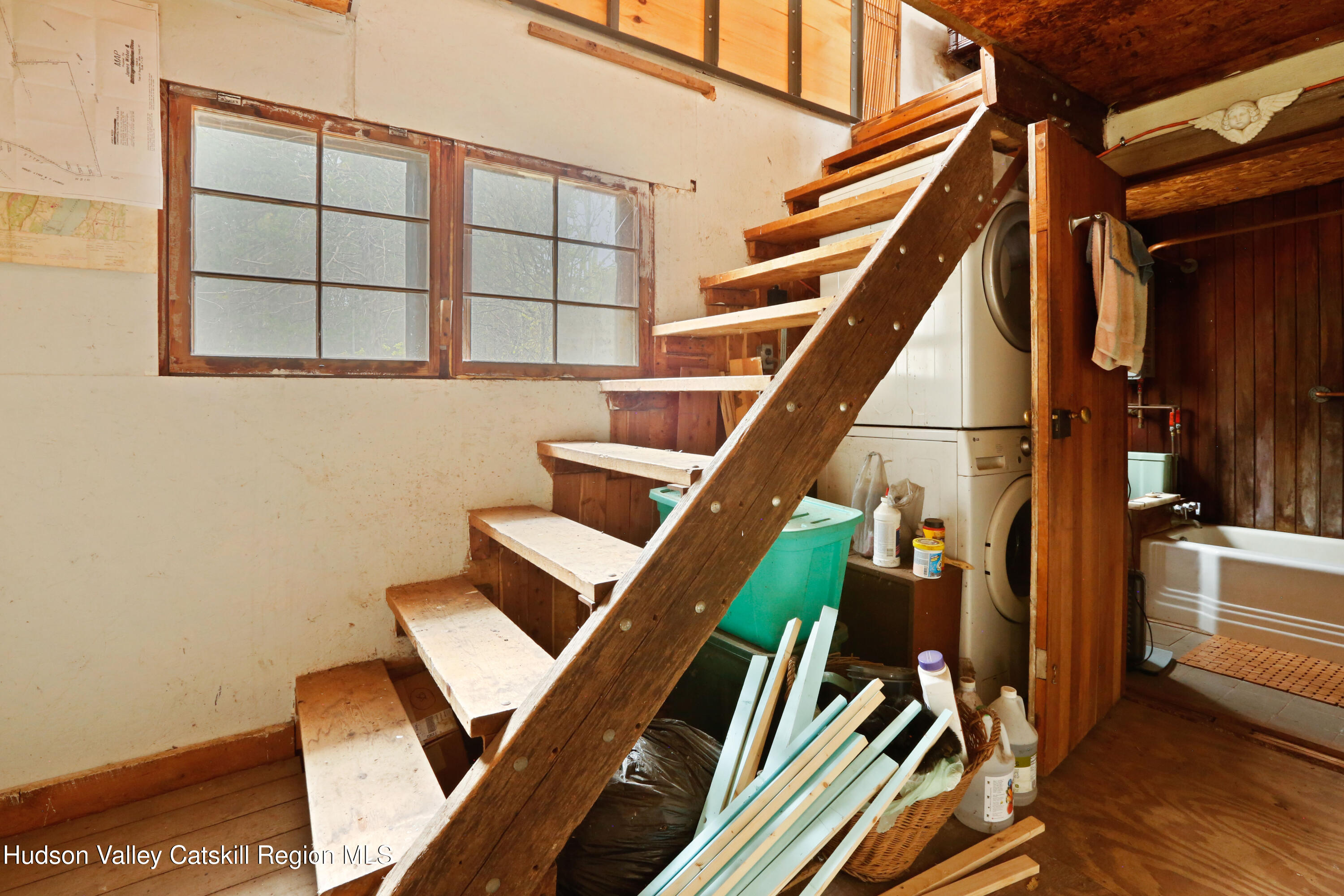 424 High Falls Road Saugerties, NY 12477 - Photo 11 of 24 a view of an entryway with wooden floor
