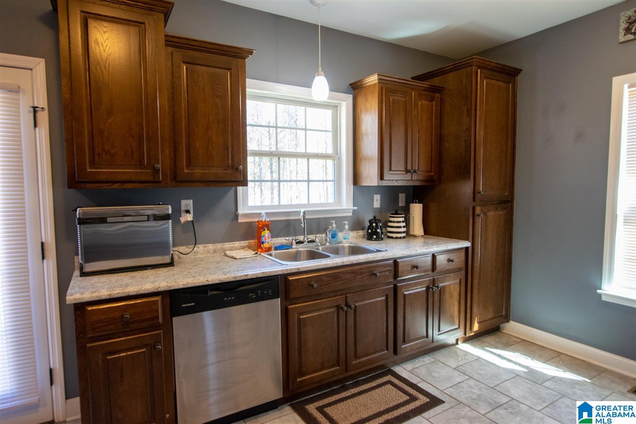 262 Country Road Warrior, AL 35180 - Photo 16 of 38