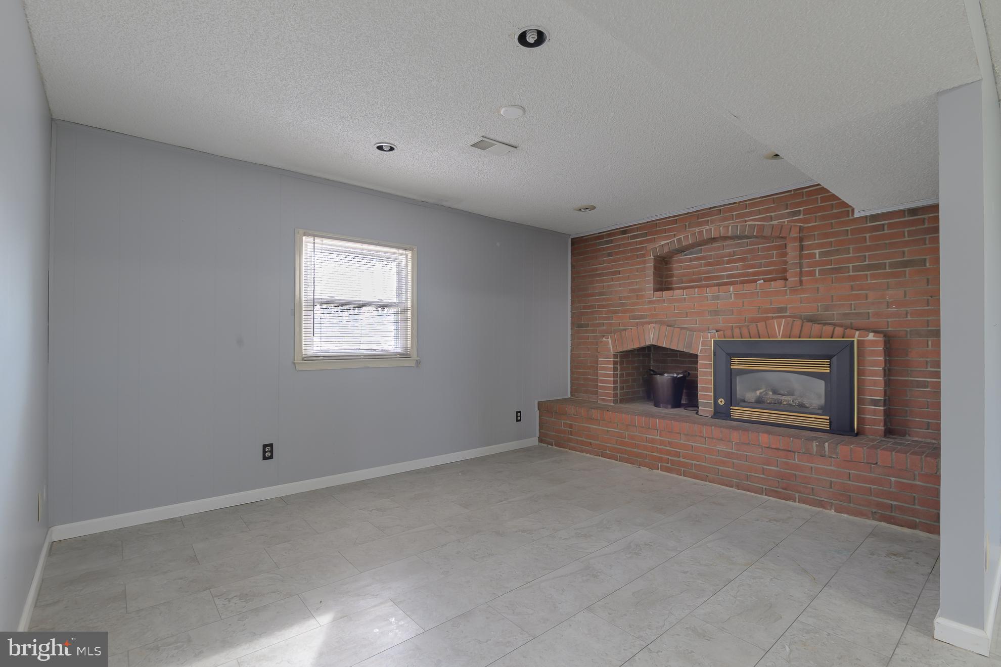 50 Olde Concord Road Stafford, VA 22554 - Photo 28 of 41 a view of empty room with a fireplace