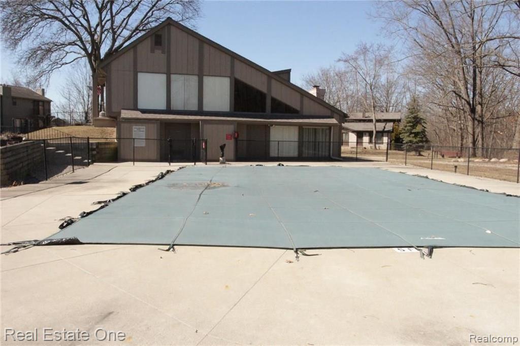 1870 Burning Bush Court Rochester Hills, MI 48309 - Photo 26 of 27