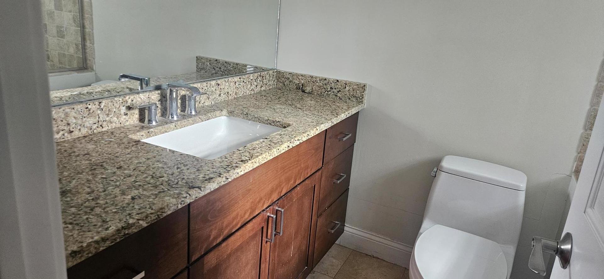 1852 North Halsted Street, Unit 2 Chicago, IL 60614 - Photo 7 of 11