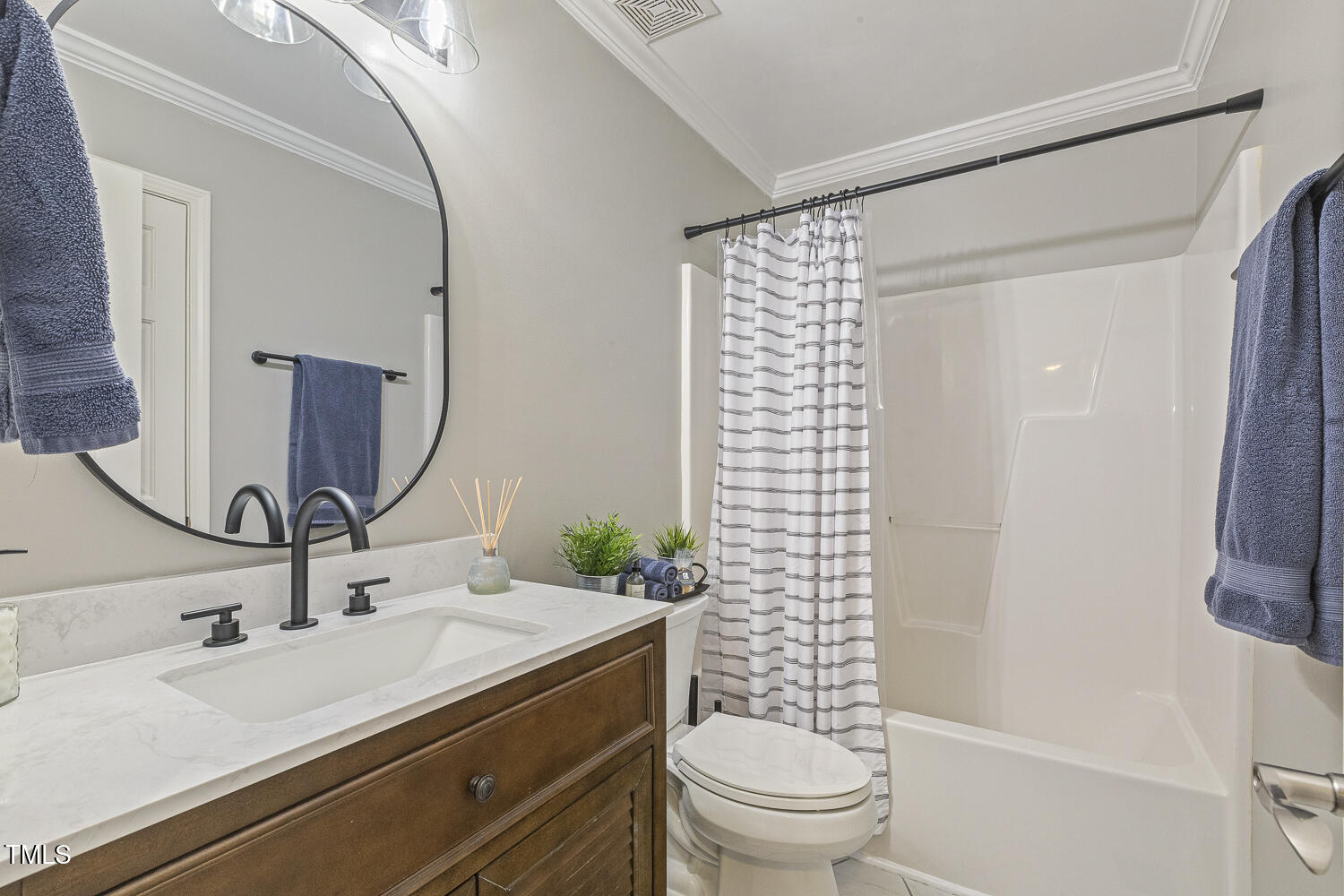 9017 Hunterfox Court Raleigh, NC 27603 - Photo 32 of 55 034