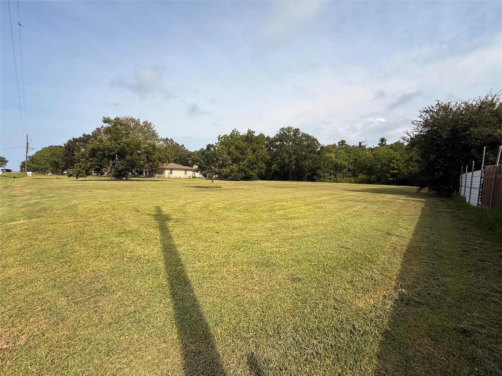 302 Channelview Drive Anahuac, TX 77514 - Photo 33 of 35 a view of an ocean and beach