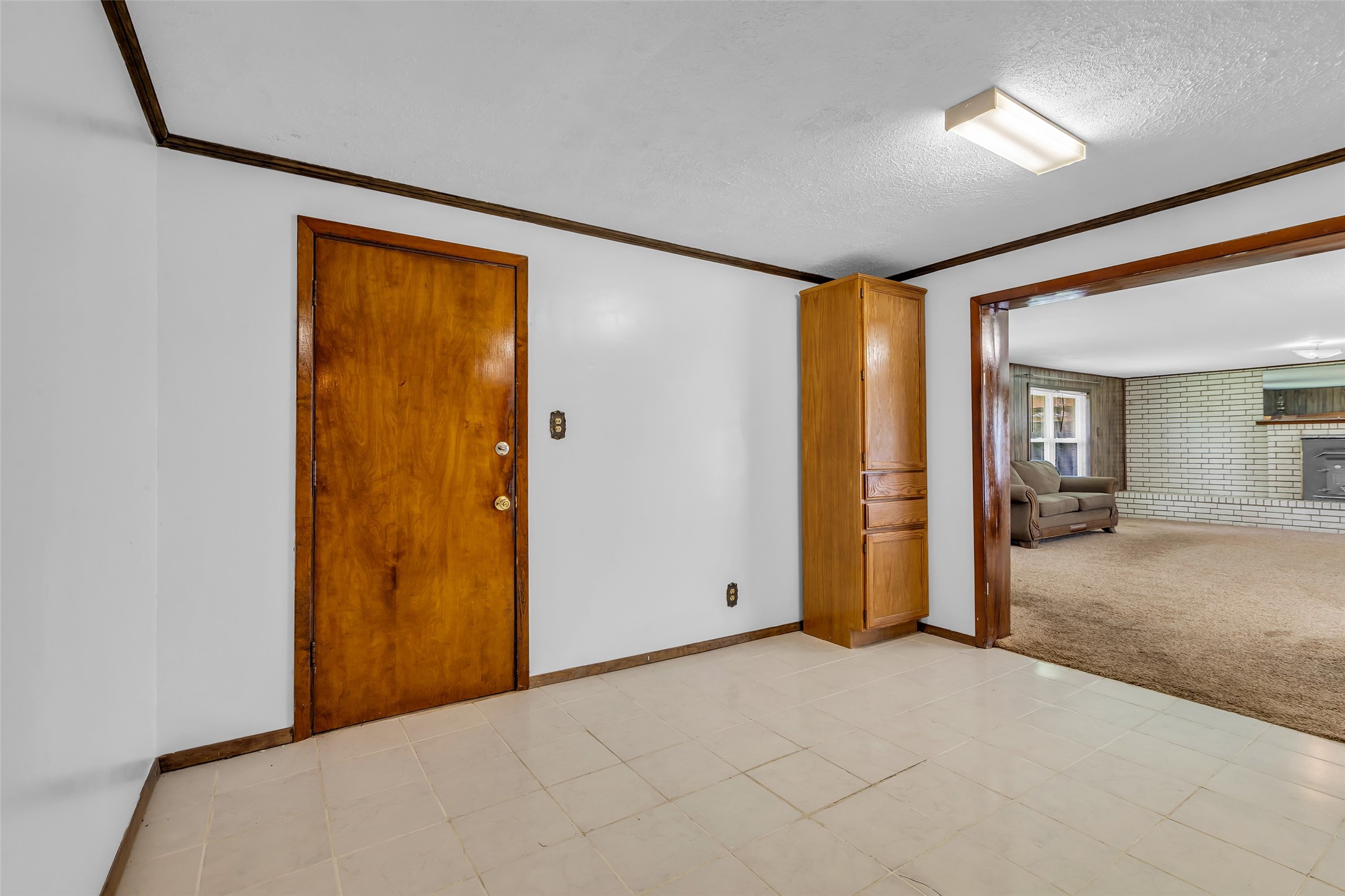 302 Channelview Drive Anahuac, TX 77514 - Photo 8 of 35 a view of livingroom with hardwood