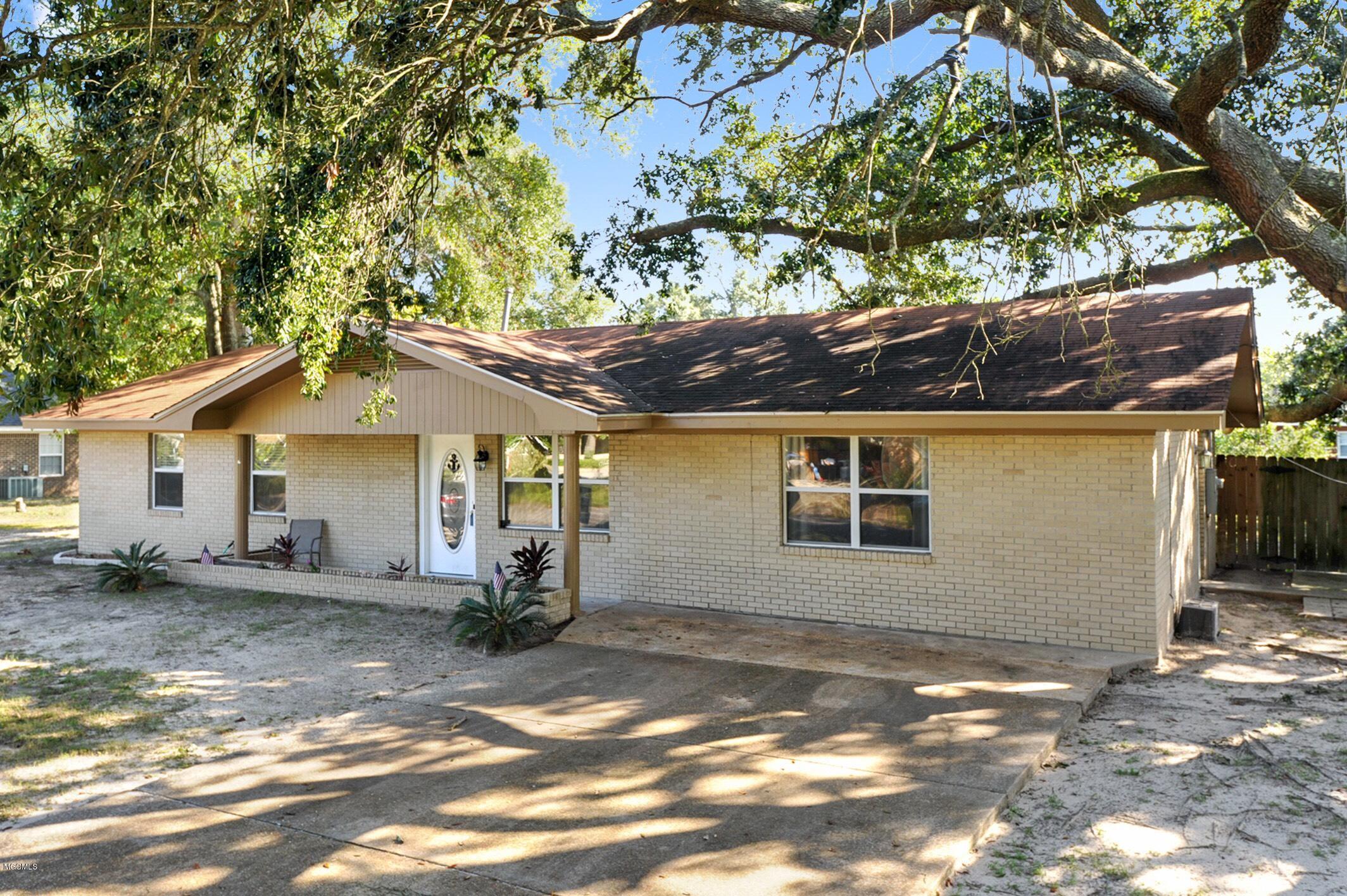 350 Carter Road Biloxi, MS 39531 - Photo 1 of 24 IMG_5832