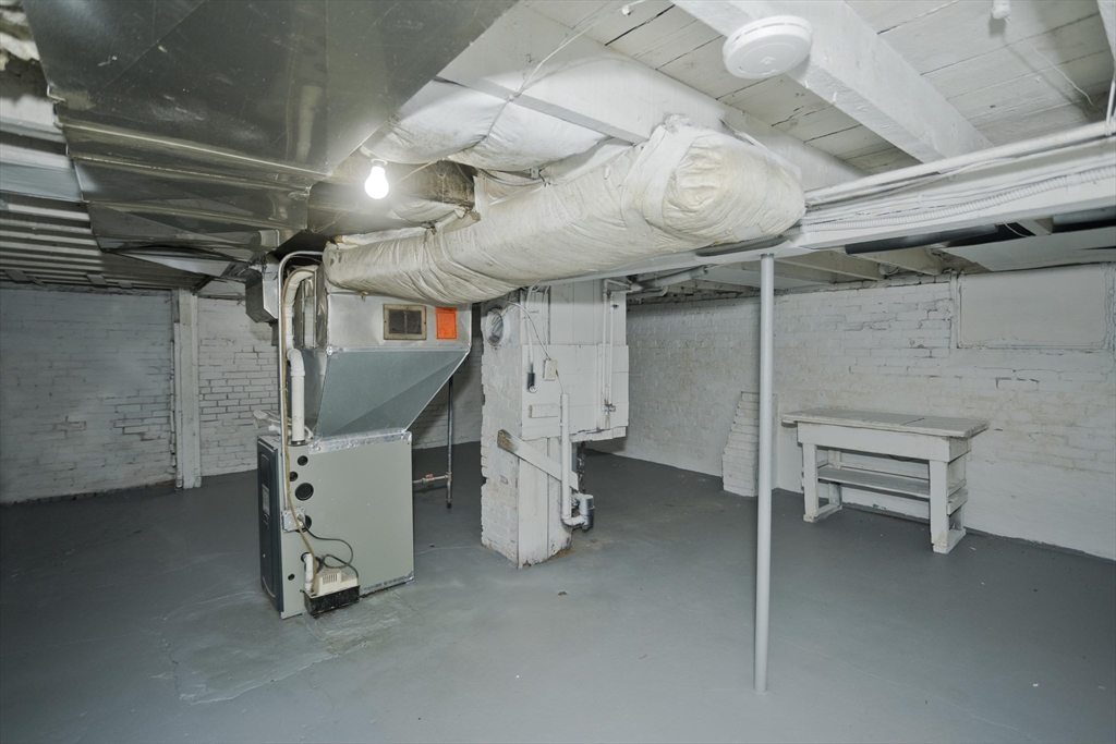 81 Hayden Avenue Springfield, MA 01109 - Photo 33 of 34 a view of a room with gym equipment