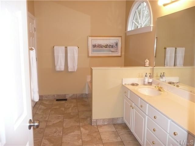 2408 Sunnystone Way Raleigh, NC 27613 - Photo 14 of 25 Master Bath/Spa