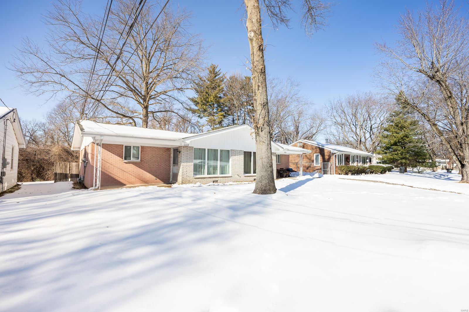 9633 Ridge Heights Road Fairview Heights, IL 62208 - Photo 2 of 6