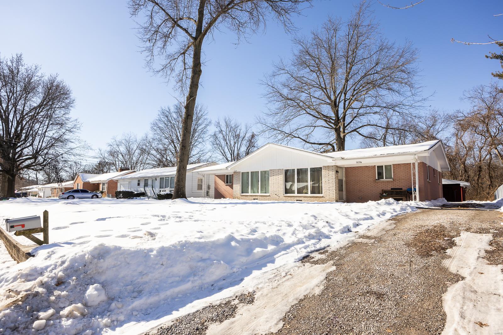 9633 Ridge Heights Road Fairview Heights, IL 62208 - Photo 3 of 6