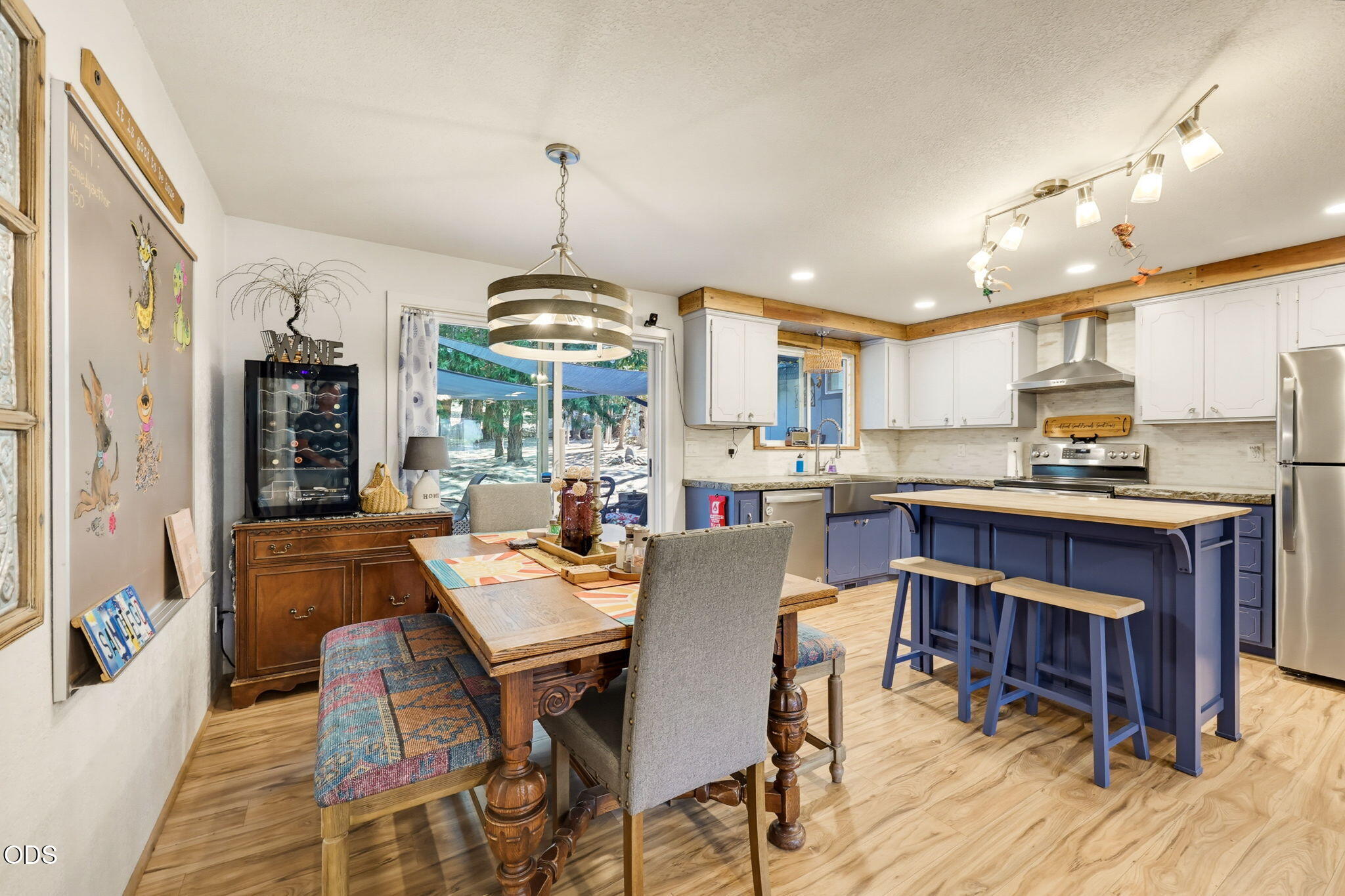 2282 Stringer Gap Road Grants Pass, OR 97527 - Photo 8 of 61 Gallery Image 8
