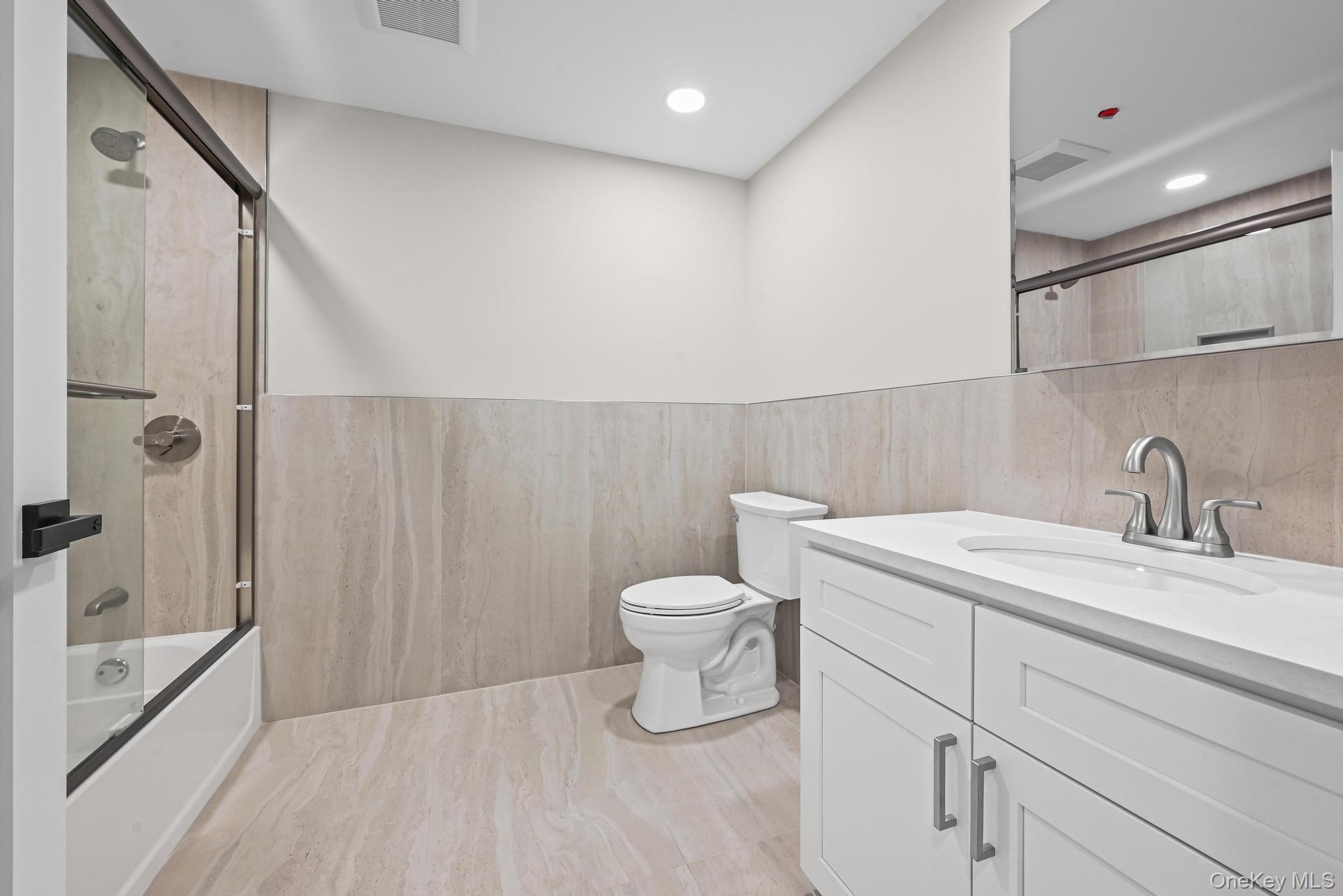 80 Division Street, Unit 103 Patchogue, NY 11772 - Photo 8 of 9