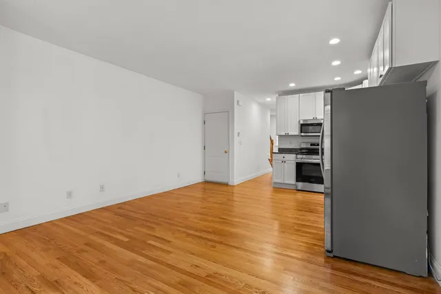 $3,450 | 4 Stimson Street, Kittery, ME 03904