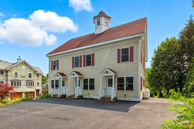 $3,450 | 4 Stimson Street, Kittery, ME 03904