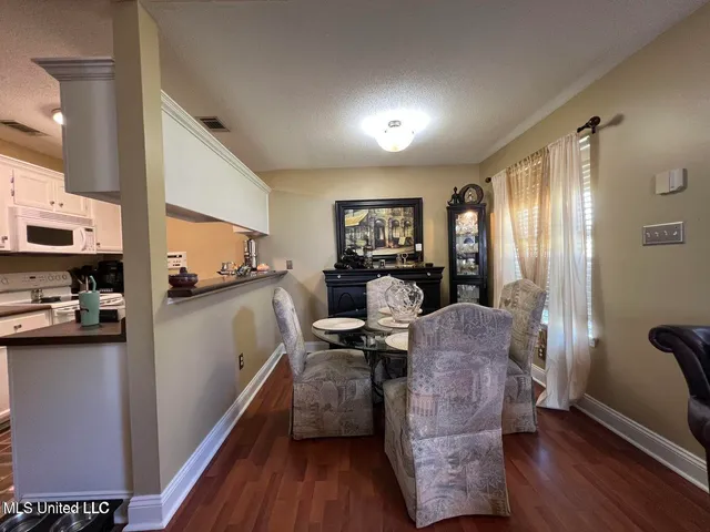 $1,700 | 2355 Grants Ferry Drive, Biloxi, MS 39531