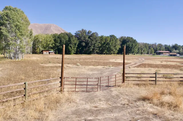 $3,500,000 | 113-117 Lower Broadford Road, Bellevue, ID 83313