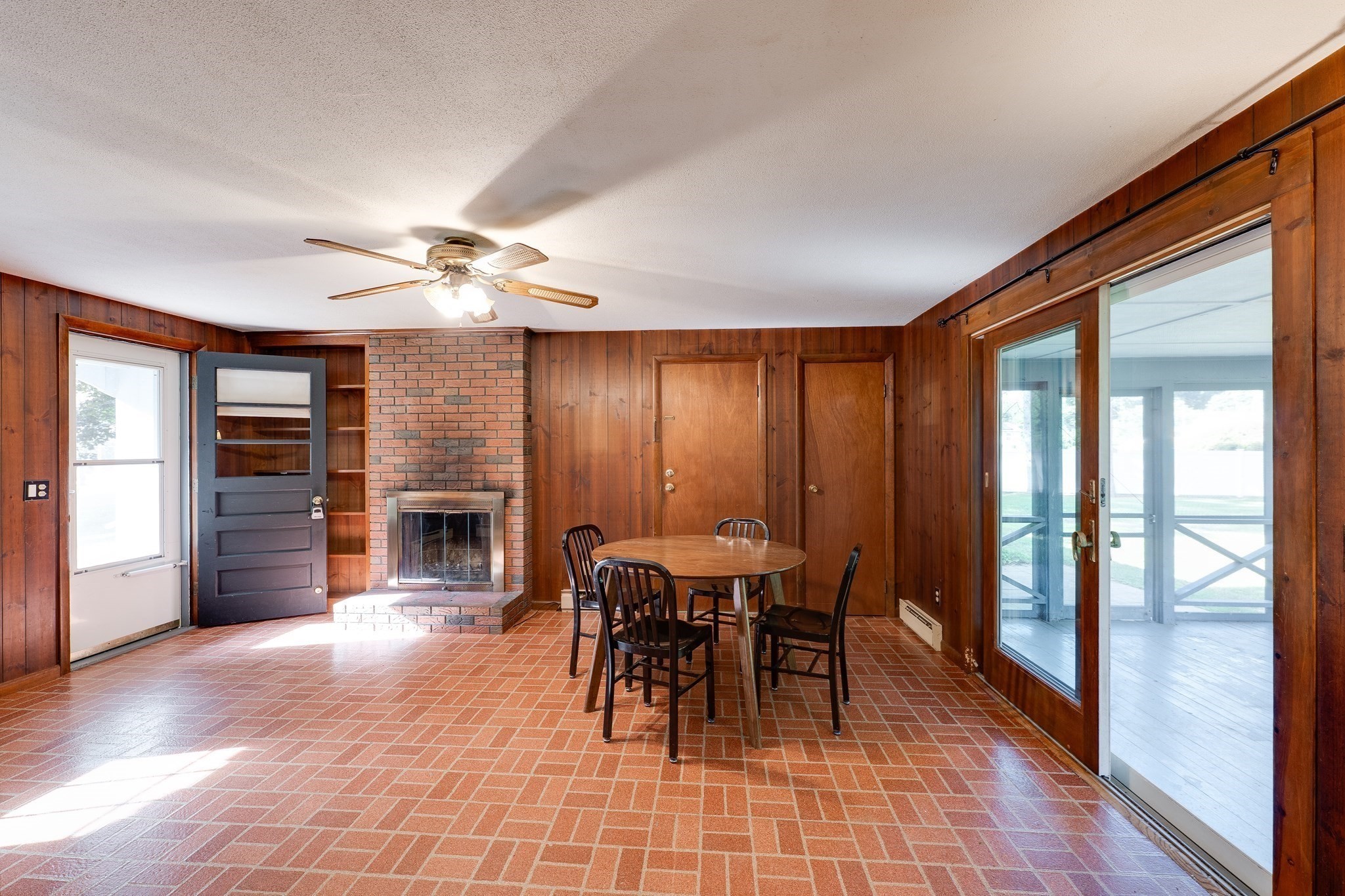 29 Indian Spring Road East Longmeadow, MA 01028 - Photo 7 of 40 Gallery Image 7