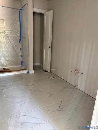 an empty room with closet