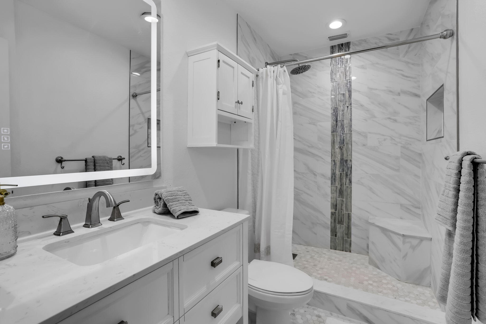 7676 4th Terrace Lake Worth, FL 33463 - Photo 8 of 16 7676 Master Bath