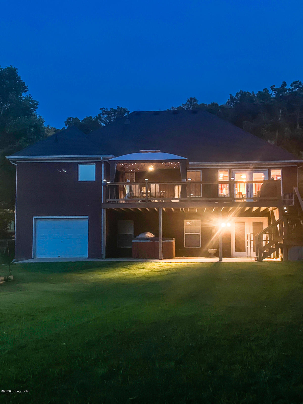 7415 Ridan Way Louisville, KY 40214 - Photo 8 of 31 7415 Ridan Night-1