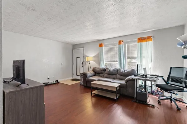 $67,900 | 2020 Continental Avenue, Unit 135, Tallahassee, FL 32304