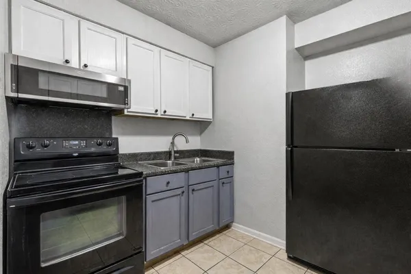 $67,900 | 2020 Continental Avenue, Unit 135, Tallahassee, FL 32304